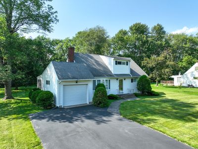 26 Seminole Circle, West Hartford, CT, 06117