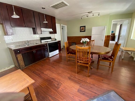3rd image of 165 Tramway Dr #B