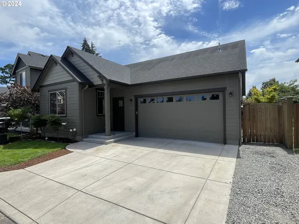1914 Debra Sue Ct, Eugene, OR 97404