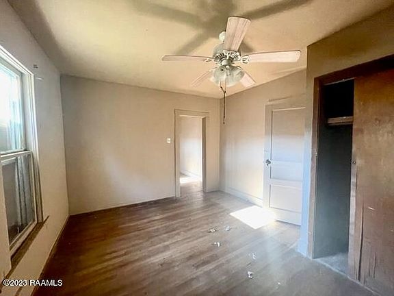 3rd image of 717 W Park Ave