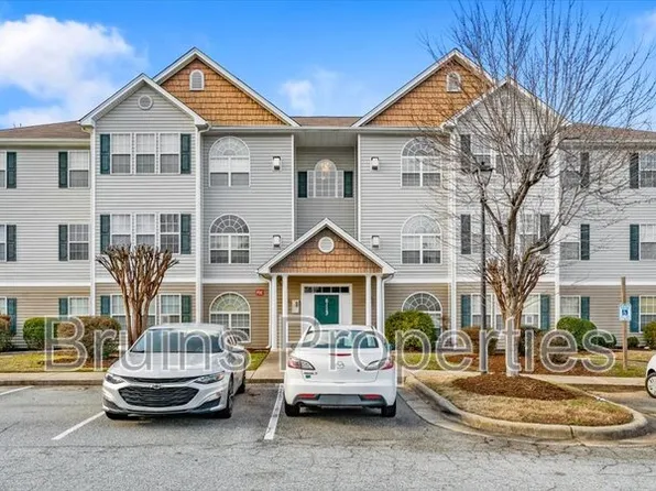 6113 Hedgecock Cir APT 3D, High Point, NC 27265