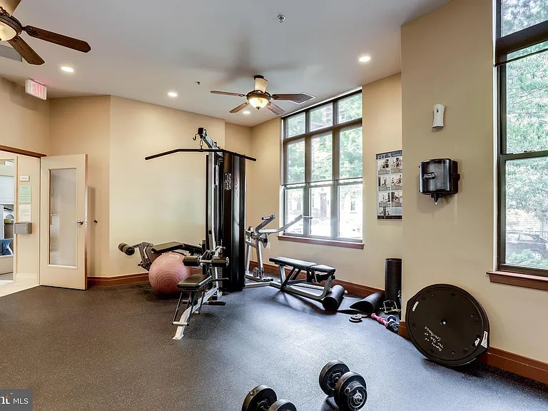 2220 Fairfax Dr #803 — Photo 49