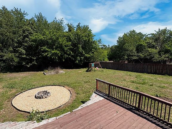 5th image of 1317 Sunfield Dr