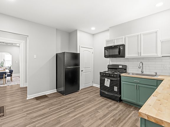 4th image of 2927 Harper St