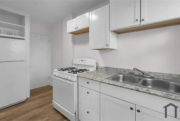 940 Geers Ave — Photo 15