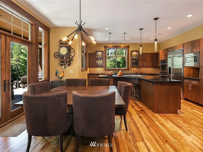 230 Equinox Dr — Photo 5