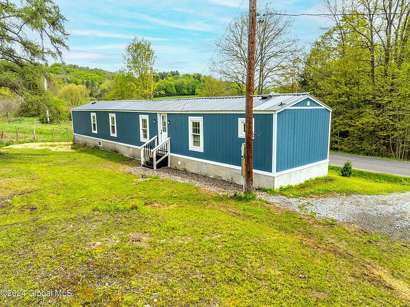 3rd image of 678 Mill Road