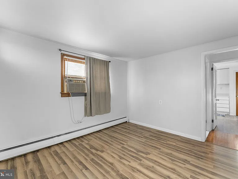 225 Pershing Ave #A — Photo 15