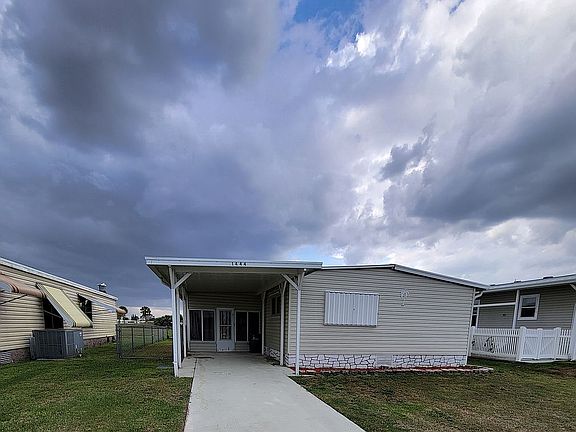 2nd image of 1444 Barefoot Cir