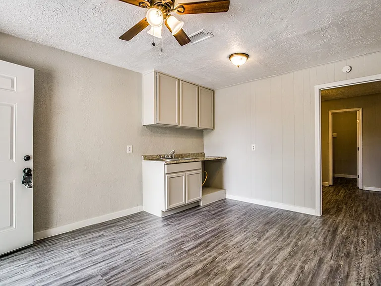 4820 Oak Ave — Photo 10