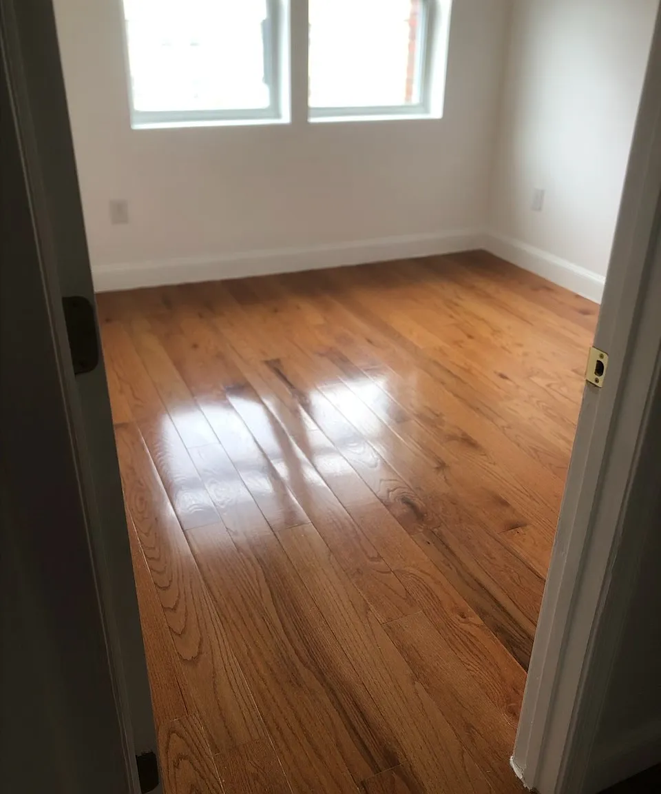 3 bed, 700 sqft, $2,800 — Photo 3