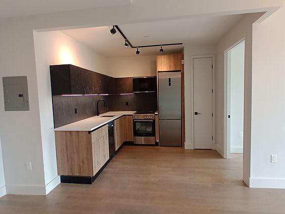 4th image of 2708 Snyder Ave APT 606