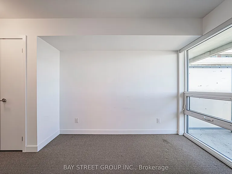 160 Flemington Rd #1020 — Photo 35
