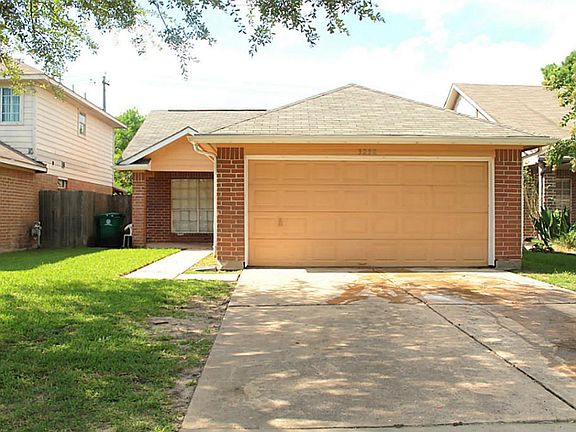 2nd image of 3238 Beran Dr