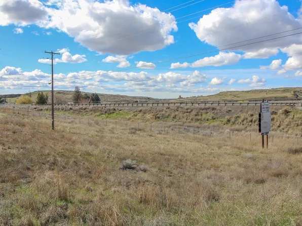 Manton Way, Mesa, WA 99343