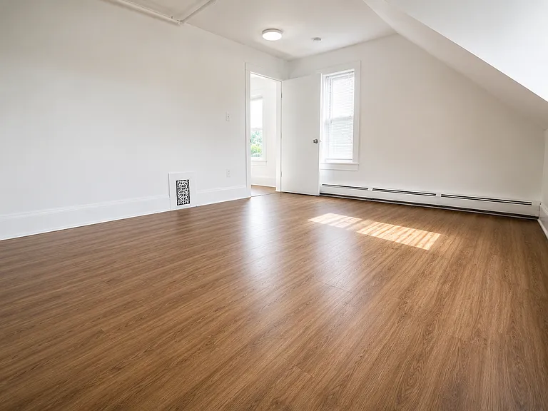 133 Chestnut St #6 — Photo 7