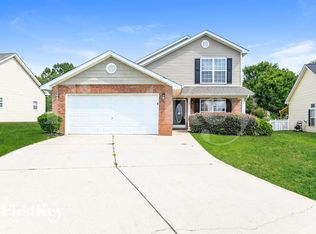 101 Newport Dr, Kannapolis, NC 28081