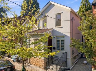 26 Bishop St, Toronto, ON M5R 1N2