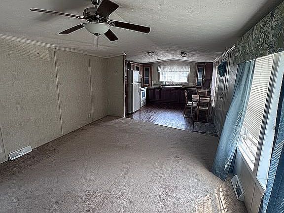 3rd image of 26 Evergreen St