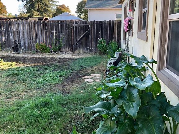 3rd image of 1205 Lovell Ave