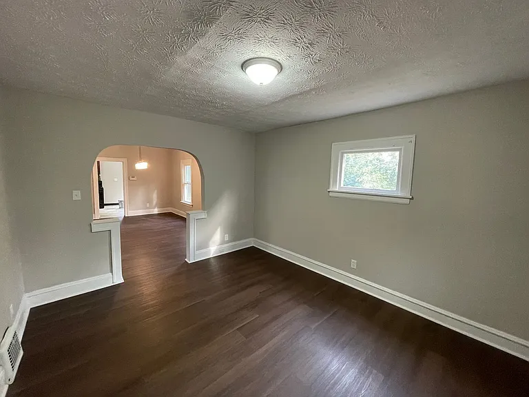 6553 Newman Ave — Photo 9