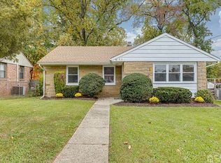 19 Melville Rd, Edison, NJ 08817