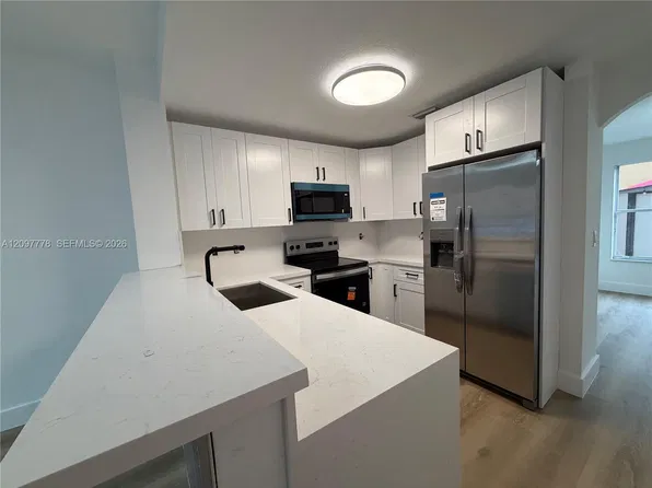 8520 NW 139th Ter APT 1607, Miami Lakes, FL 33016