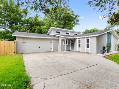 3106 Breezy Hill Ln, Ocean Springs, MS, 39564