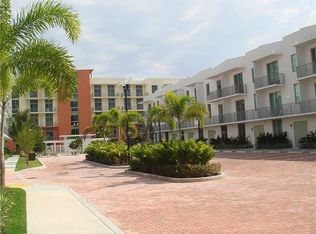 2138 Van Buren St APT 609, Hollywood, FL 33020