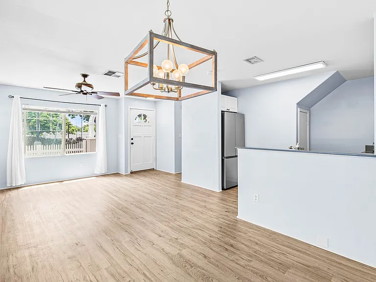 91-1031 Kaimalie St #4L6-E — Photo 1