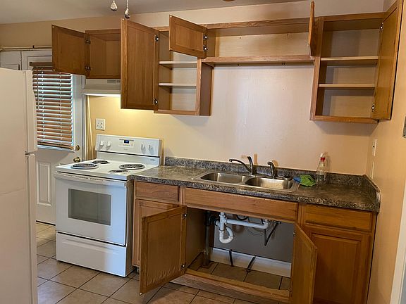 2nd image of 5081 Dimson Dr N