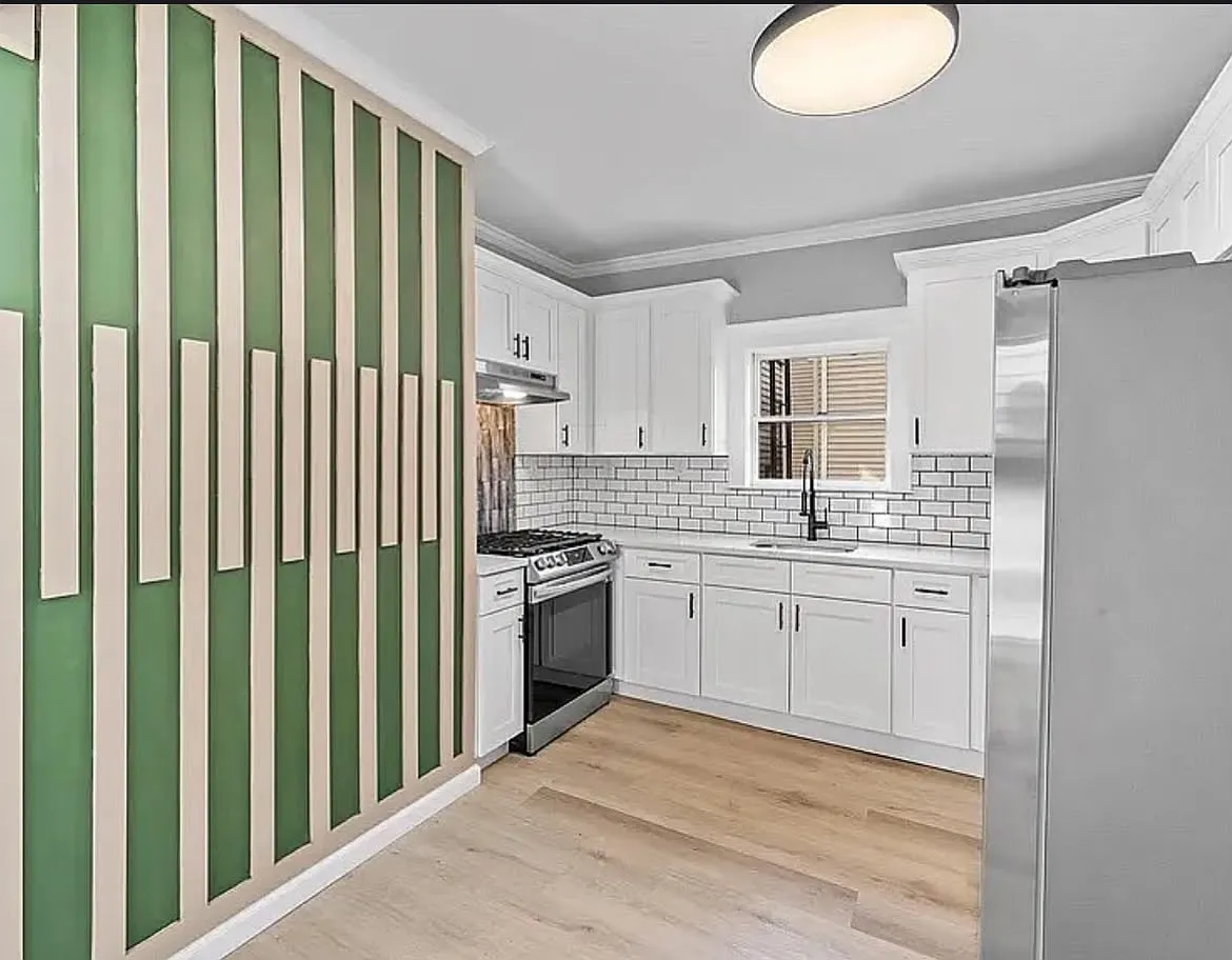 3 bed, 1152 sqft, $2,750 — Photo 3