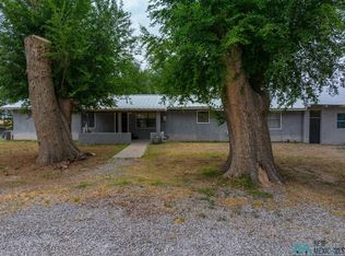 5605 S Hummingbird Ln, Roswell, NM 88203