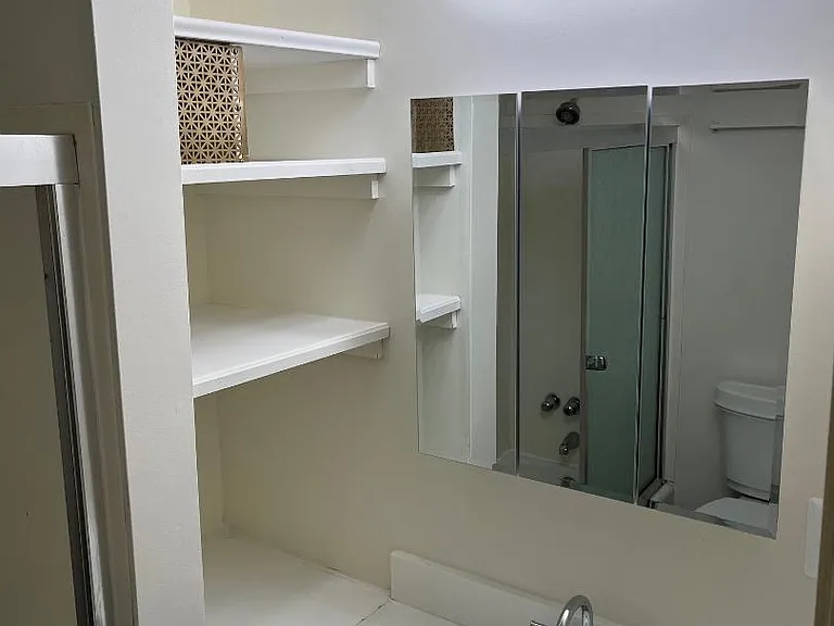 61 Laurel St #1 — Photo 10