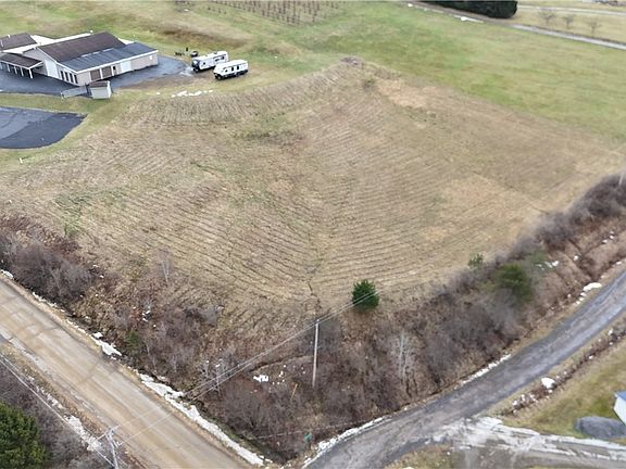 4th image of 1025 Promised Land Rd