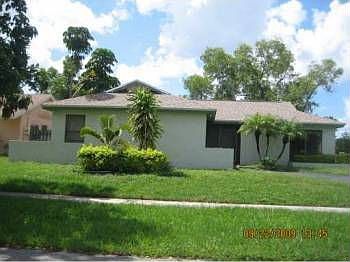 1st image of 4921 NW 84th Ave