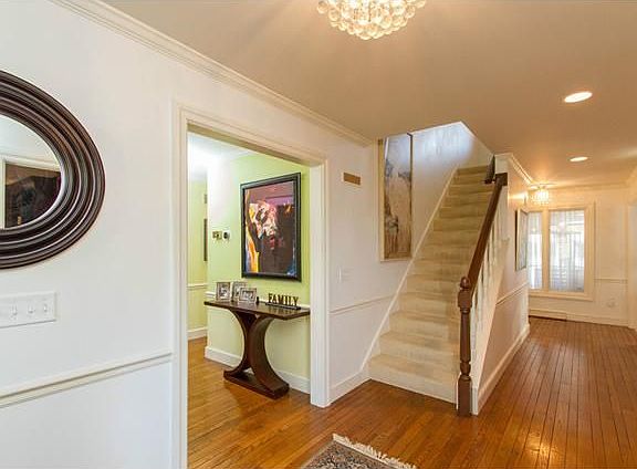 2nd image of 30278 Waterford Dr
