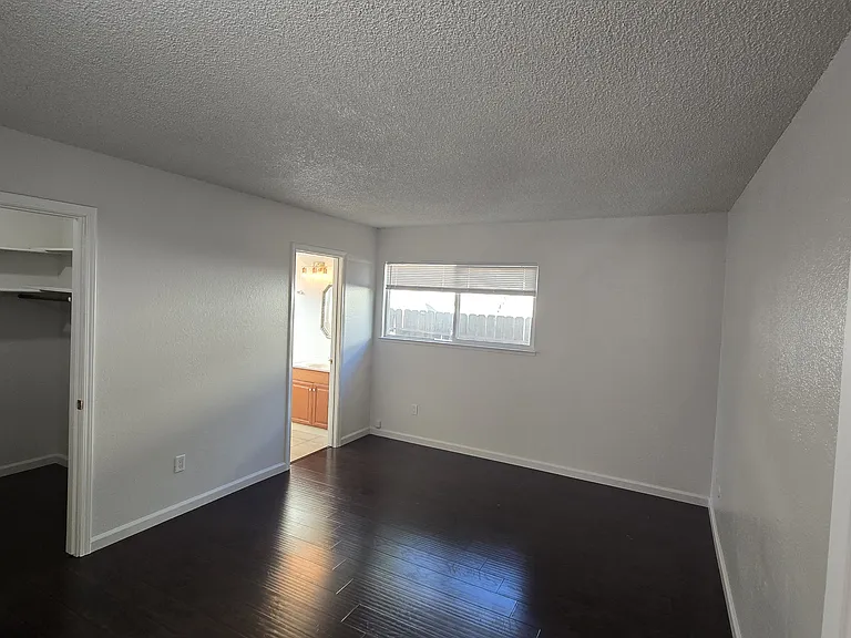 2925 Lerwick Rd #2925 — Photo 10