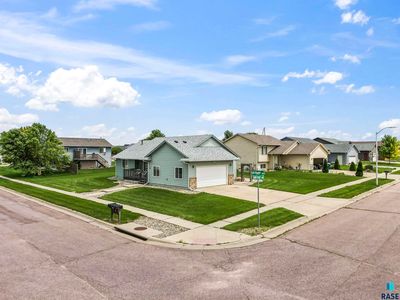 5800 N Gold Nugget Ave, Sioux Falls, SD, 57104