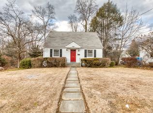 67 Crane Rd, Stamford, CT 06902