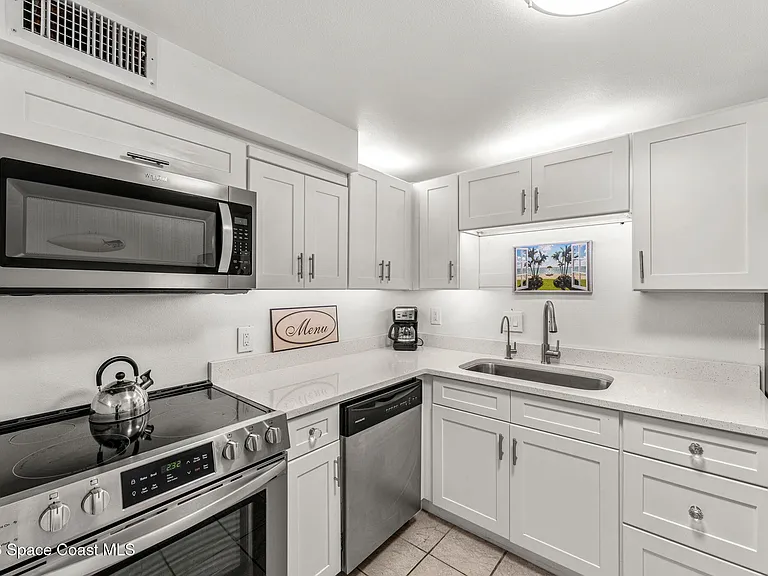 2700 N Highway A1A #13-212 — Photo 10