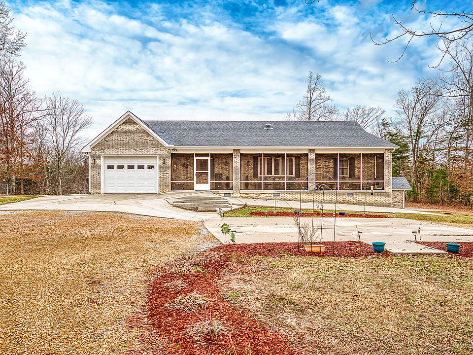 1st image of 764 Oakmont Dr