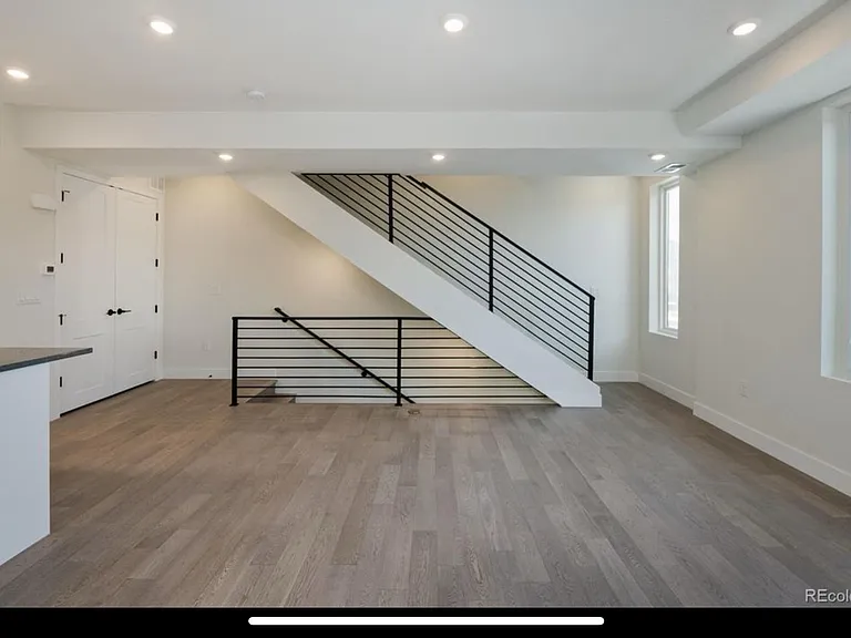 2851 W 23rd Ave #4 — Photo 31