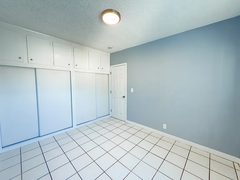 10374 Long Beach Blvd #8 — Photo 15