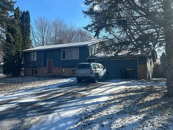 2nd image of 4885 Erin Cir SE
