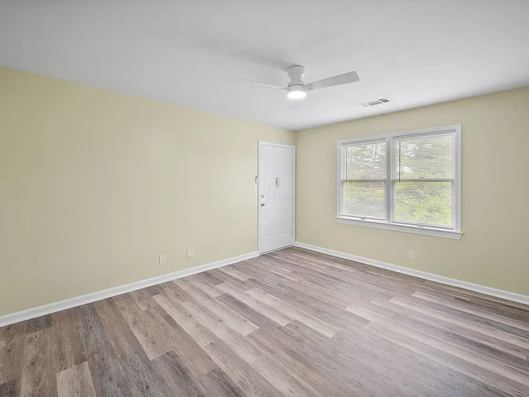 3301 Orchard Manor Cir — Photo 5