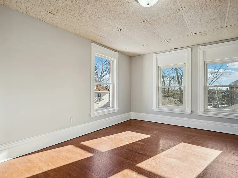 227 Allen St #225-4 — Photo 2