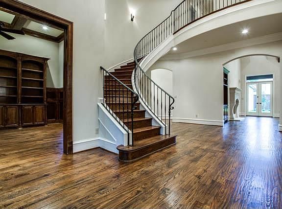 4th image of 6338 Stefani Dr