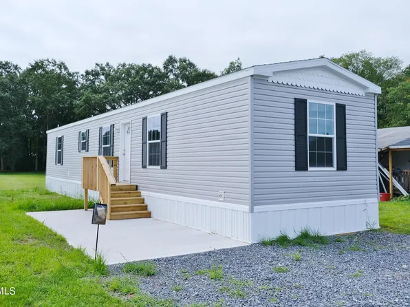 28 Blue Jay Dr, Watsontown, PA 17777