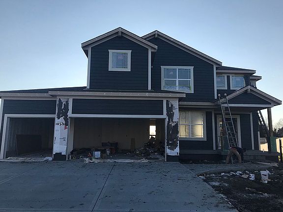 4th image of 1404 N 133rd Ter